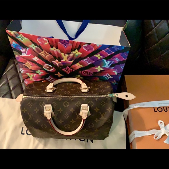 Louis Vuitton 💝 - Picture 2 of 2